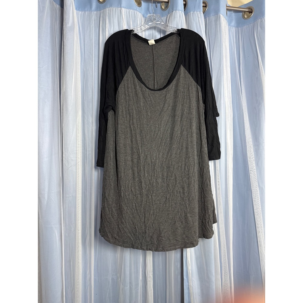 Curvy Tunic Women 2X Raglan Baseball Gray Black EUC